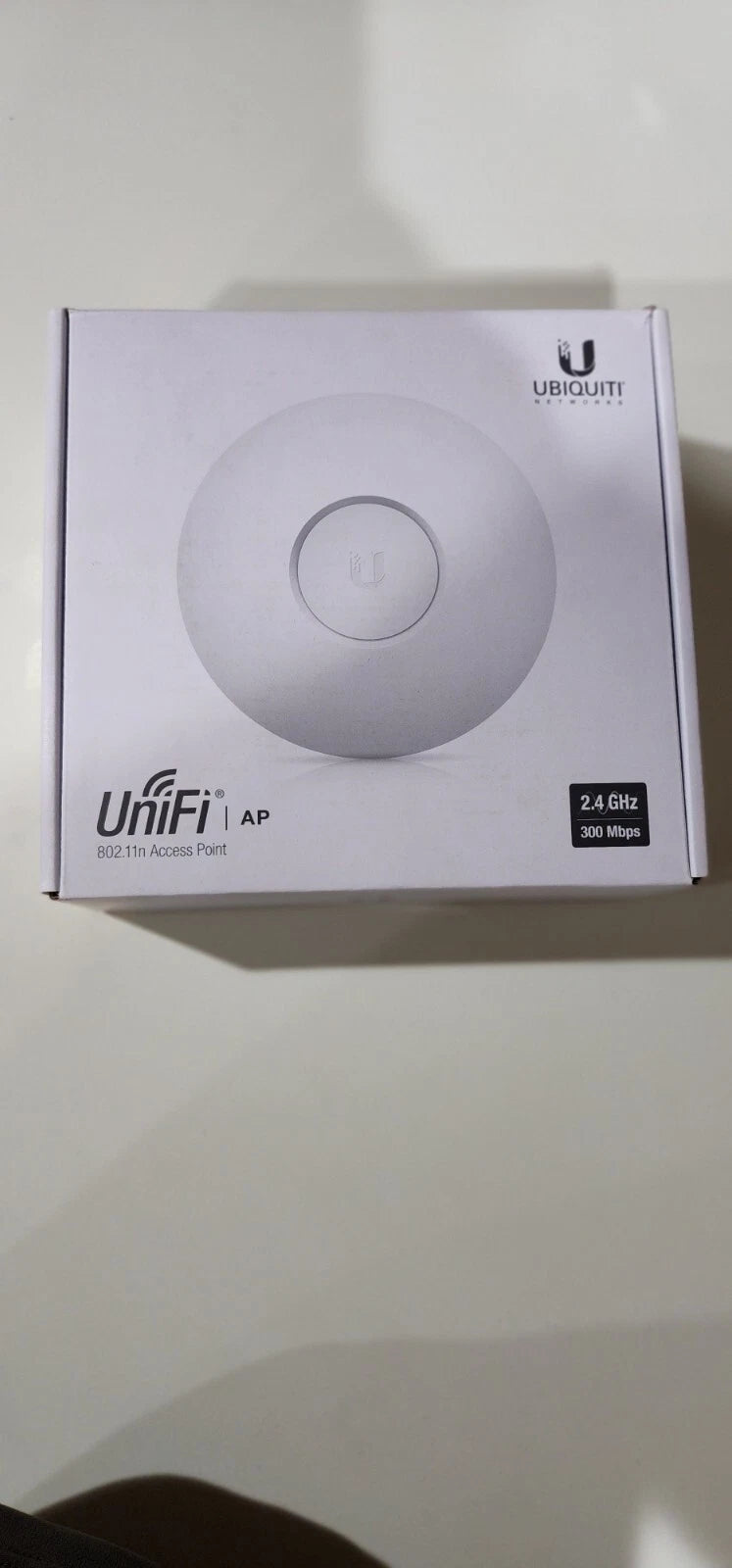 Ubiquiti UniFi 300 Mbps Wireless Access Point – Professional and Reliable Wi-Fi Connectivity. Open Box