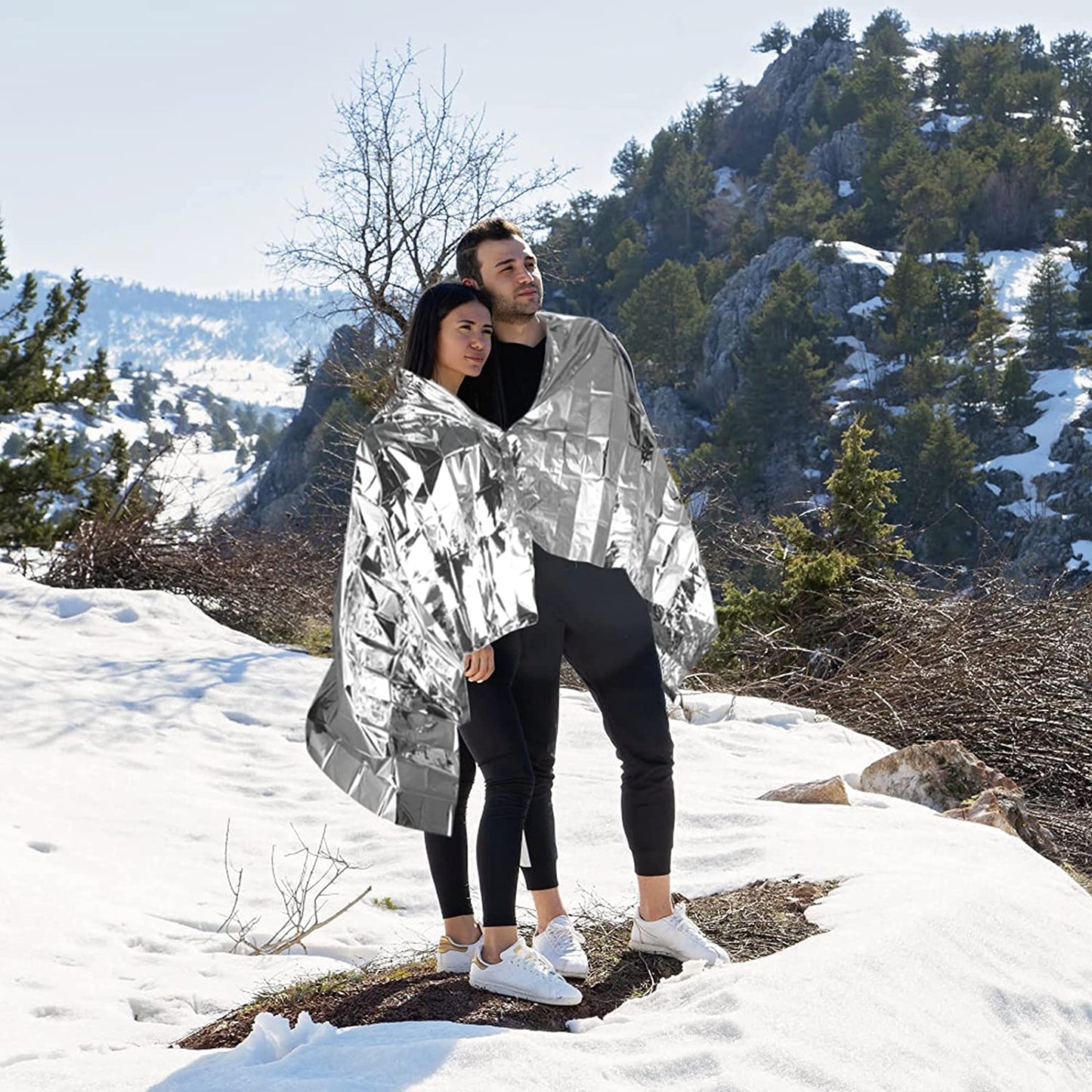 Emergency Mylar Thermal Blankets -Space Blanket Survival Kit Camping Blanket (Pack of 6). Perfect for Outdoors, Hiking, Survival, Bug Out Bag ,Marathons or First Aid