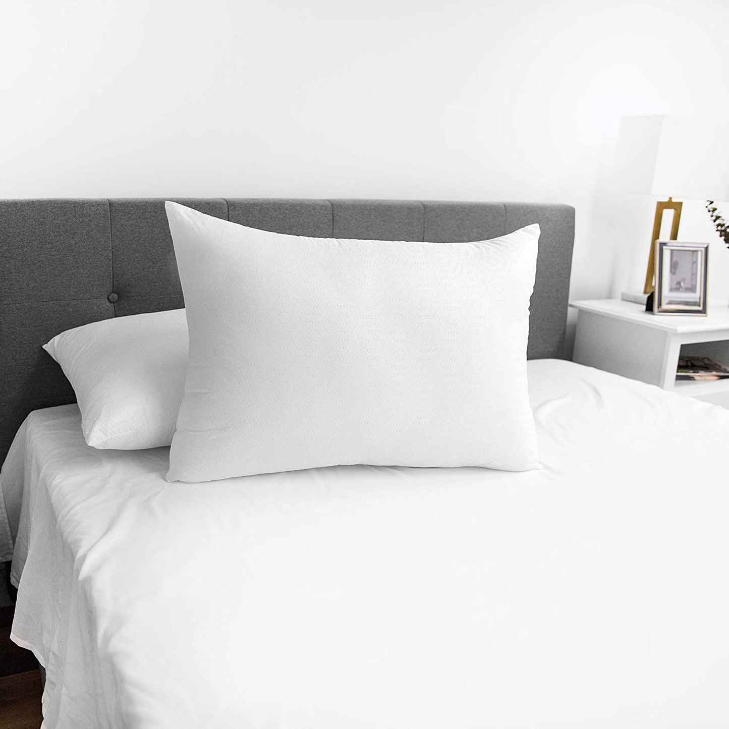 SensorPEDIC Embossed SensoSoft Jumbo Bed Pillow, 1 Count (Pack of 1), White
