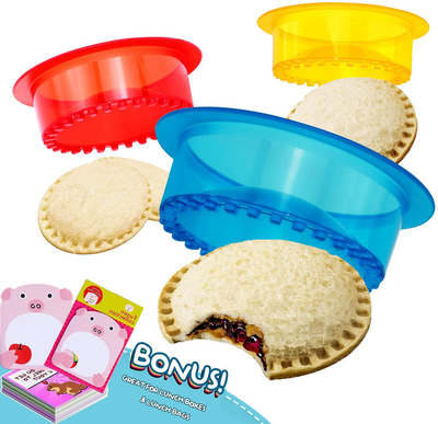 HiYZ Sandwich Cutter and Sealer, Pack of 5 Uncrustables Sandwich Maker for Kids, Bread Sandwich Decruster Pancake Maker DIY Cookie Cutter for Boys and Girls Lunch Lunchbox and Bento Box(Blue)