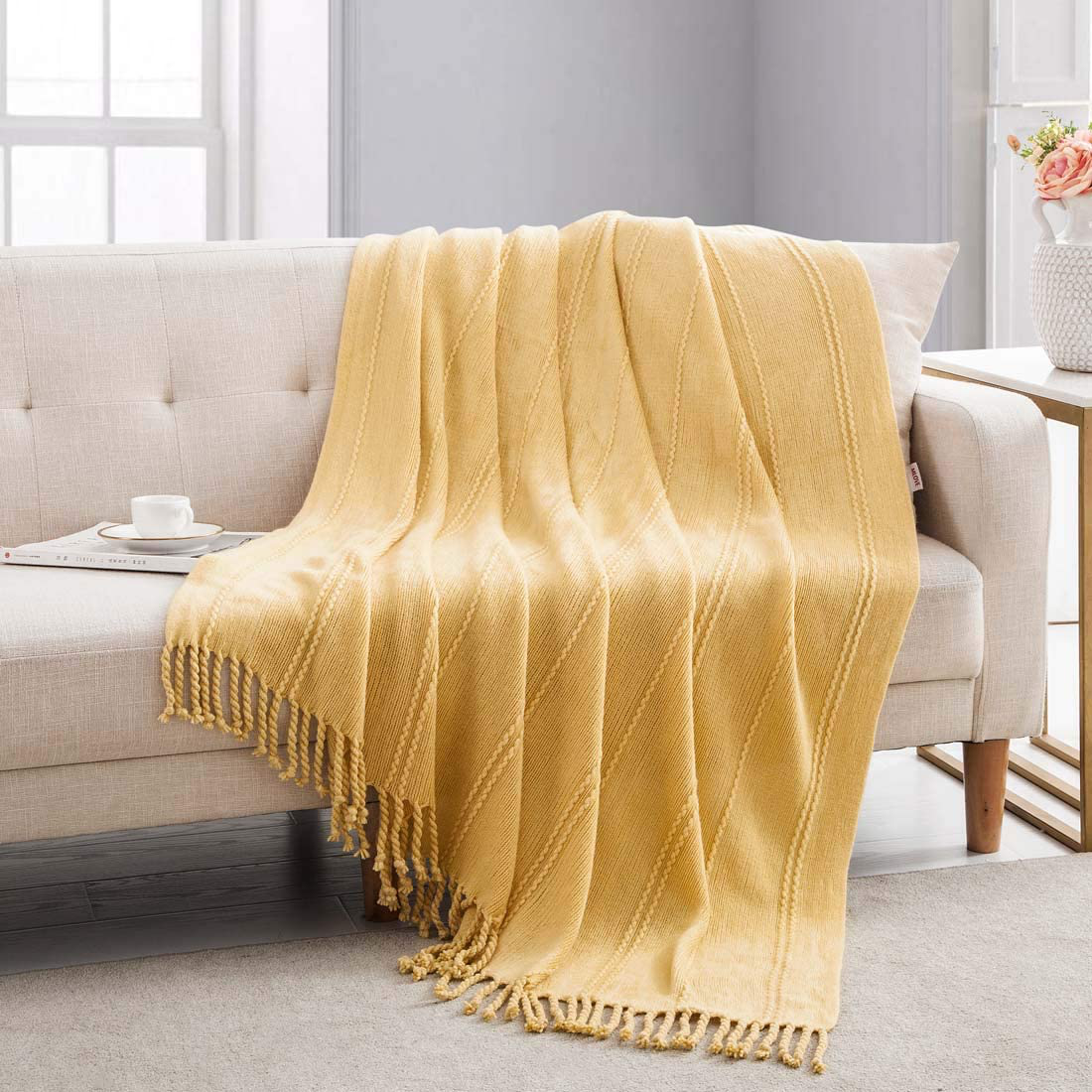 Revdomfly Knitted Throw Blanket Royal Blue Farmhouse Woven Blankets with Fringe Tassels for Couch Bed, 47" x 67", Royal Blue