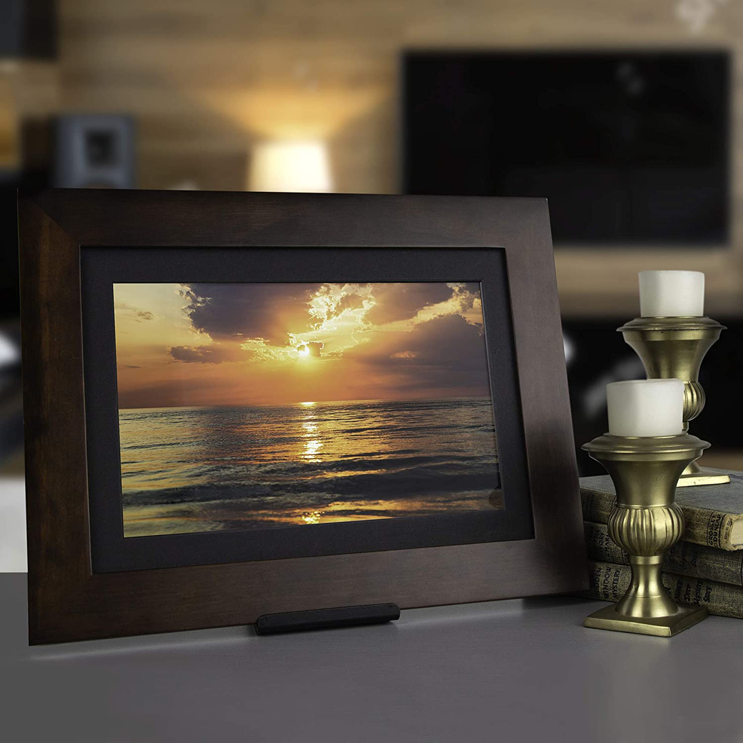 PhotoShare Friends and Family Smart Frame Digital Photo Frame, 1-5 Day Shipping, Send Pics from Phone to Frame, WiFi, 8 GB, Holds Over 5,000 Photos, HD, 1080P, iOS, Android