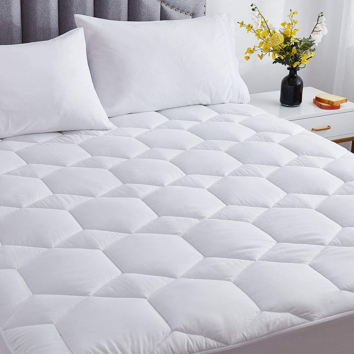 Gehannah California King Mattress Pad Soft Mattress Cover, Breathable Noiseless Quilted Fitted Mattress Protector with 8-21" Deep Pocket Mattress Topper