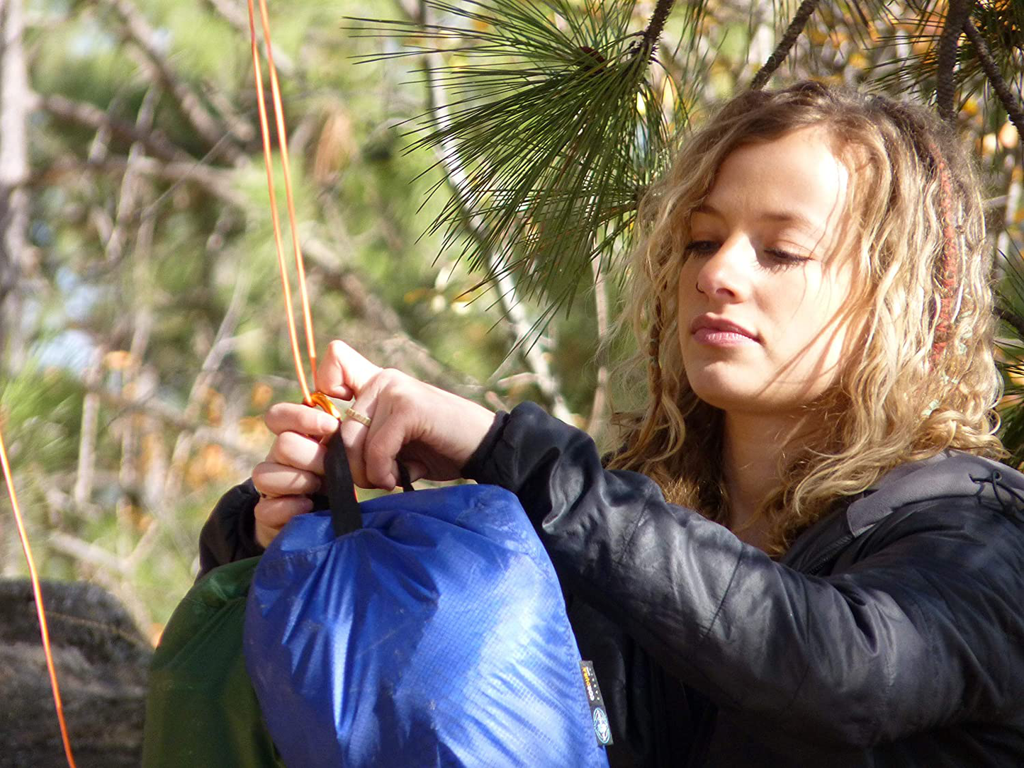 Selkirk Design Ultralight Food Bag Hanging System - Includes a Waterproof Bear Bag, Pulley System with Paracord Nylon Ropes & Carabiners, Rock Sok, and Instructions