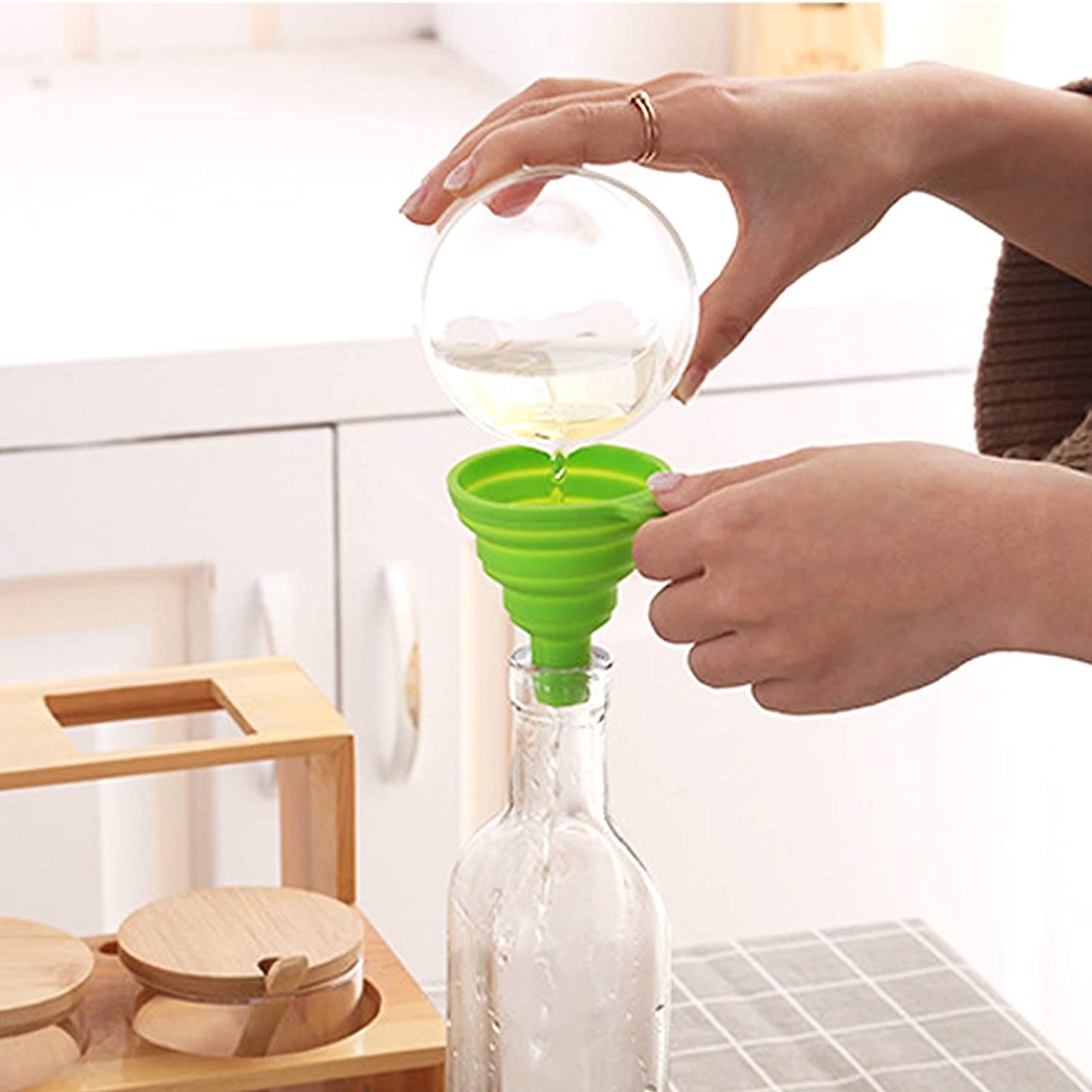 Collapsible Funnels for Kitchen Use, Mini Small Medium and Large 4 Foldable Funnel Sets for Filling Bottles Canning and Jar, Food Kitchen Items, BPA Free, Heat Resistant