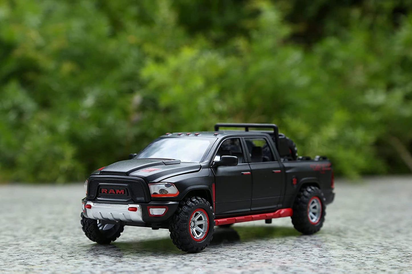 Toy Trucks for Boys RAM TRX 1500 Diecast Metal Pickup Truck Toys Pull Back Model Cars with Light and Sound for Kids Aged 3-7(Black)
