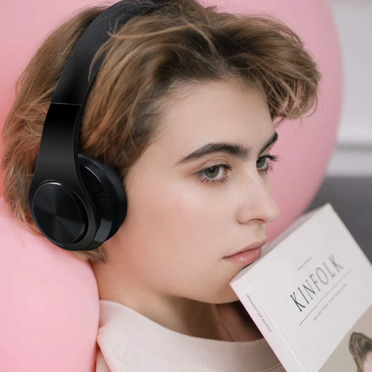 Waterproof Over-Ear Headphones, V5.0 HD Stereo Sound Sports Wireless Over-Ear Headphones with Mic, Passive Noise Cancelling Headsets, 9 Hours Battery