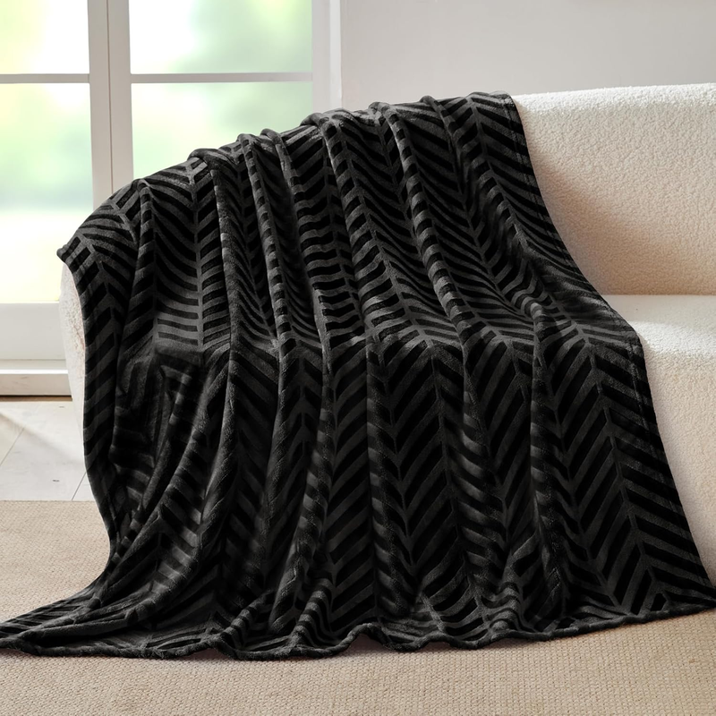 Soft Velvet Lightweight Bedspread - Plush Fluffy Coverlet Chevron Design