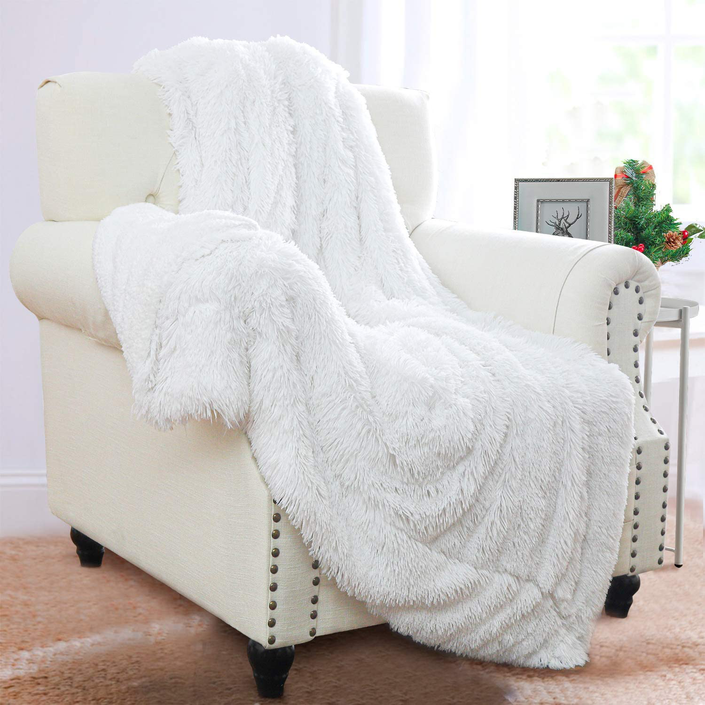 BENRON Plush Throw Blankets, Super Soft Shaggy Fuzzy Sherpa Blankets, Cozy Warm Lightweight Fluffy Faux Fur Blankets for Bed Couch Sofa Photo Props Home Decor, Washable 50''X60'' White