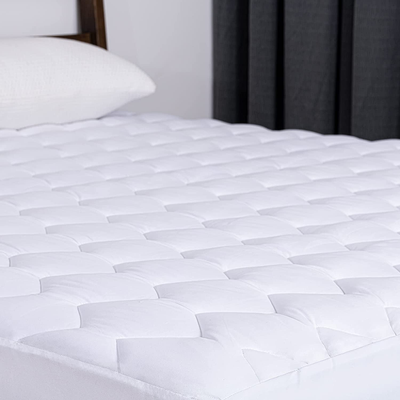 Molblly Full Quilted Fitted Mattress Pad Cooling Fluffy Bed Topper with 18 Inch Deep Pocket Breathable & Noiseless Mattress Protector Soft Cotton Mattress Cover, White (54"x 75")