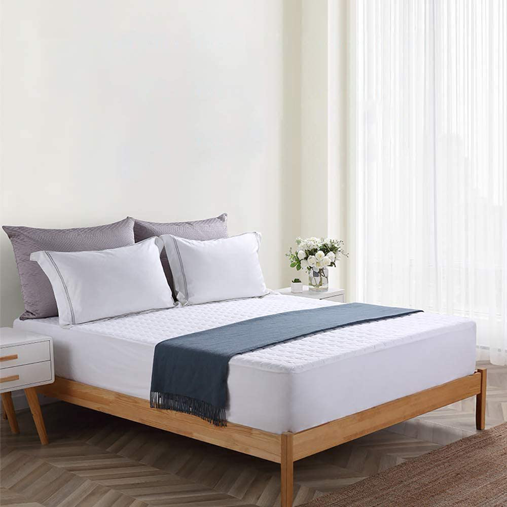 Bedecor Quilted Fitted Mattress Pad Super Water Absorption Deep Pocket to 18 Inches - Twin