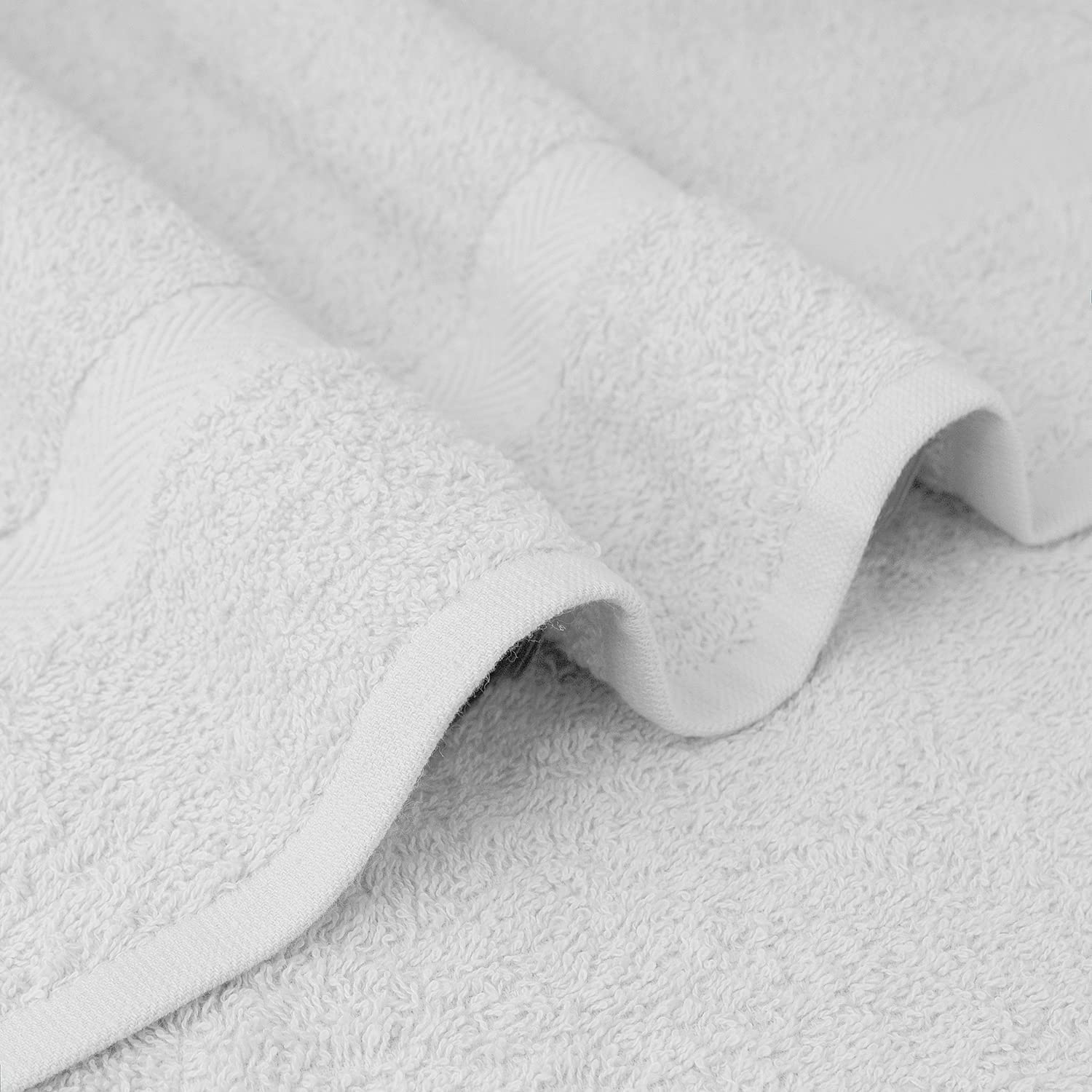 Cotton Bath Towels Set Ultra Soft Cotton Large Bath Towel White Highly Absorbent Quick Dry Daily Usage Home and Kitchen Bath Towel Set- White 24Inch X 48Inch Pack of 6, 24X48-Pack of 6