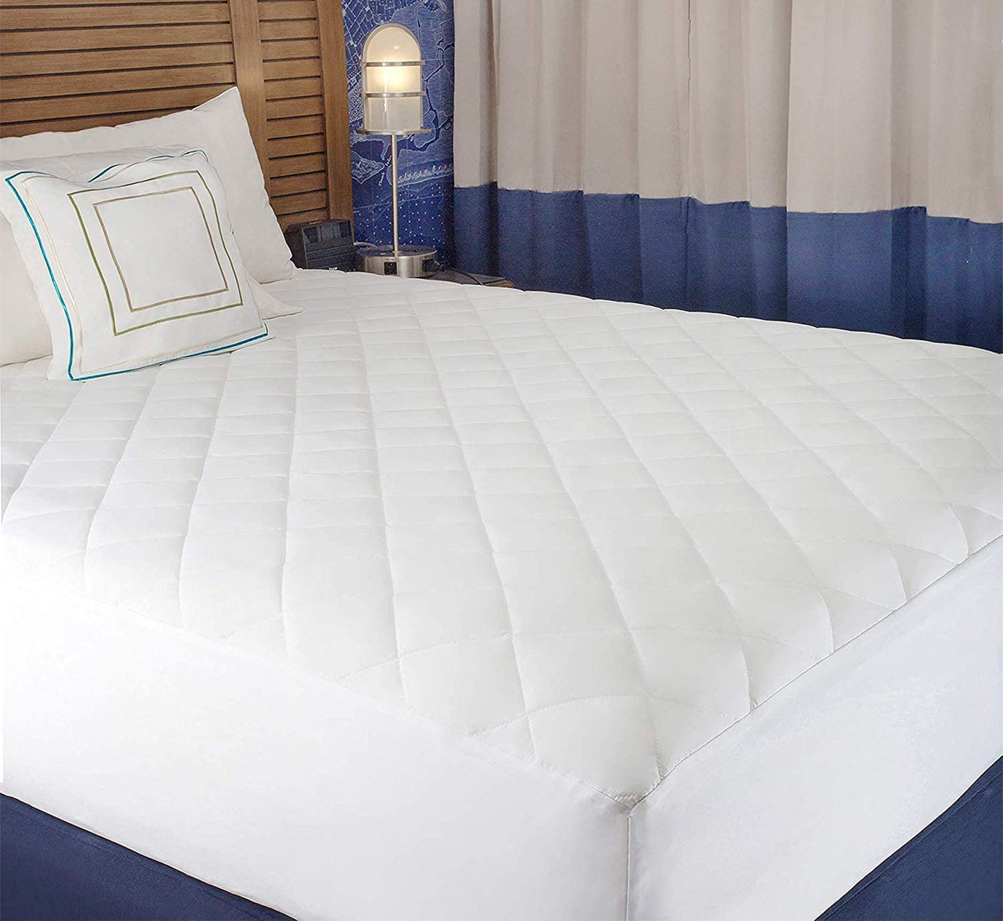 Abit Comfort Mattress cover, Quilted fitted mattress pad queen fits up to 20" deep hypoallergenic comfortable soft white cotton-poly