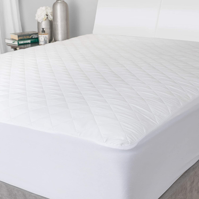 Quilted Mattress Pad - The Quilted Fabric is Comfortable and Thick Enough to Get a Restful Night Sleep. The Plush Mattress Topper Will Also Help Protect Your Mattress from Stains. (Twin)