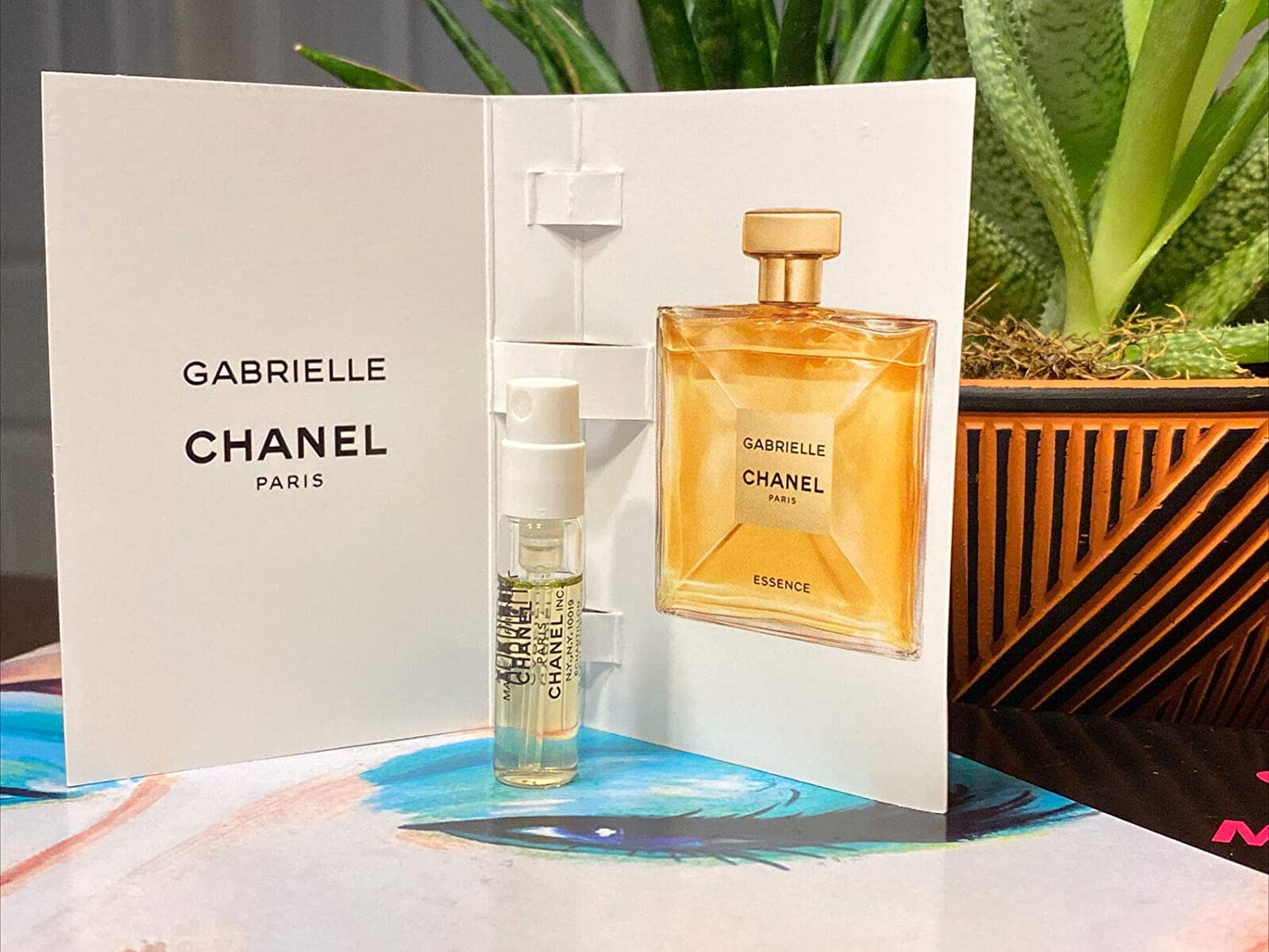 CHANEL Gabrielle Essence Eau De Parfum Perfume 0.05 Oz / 1.5 Ml Sample Spray