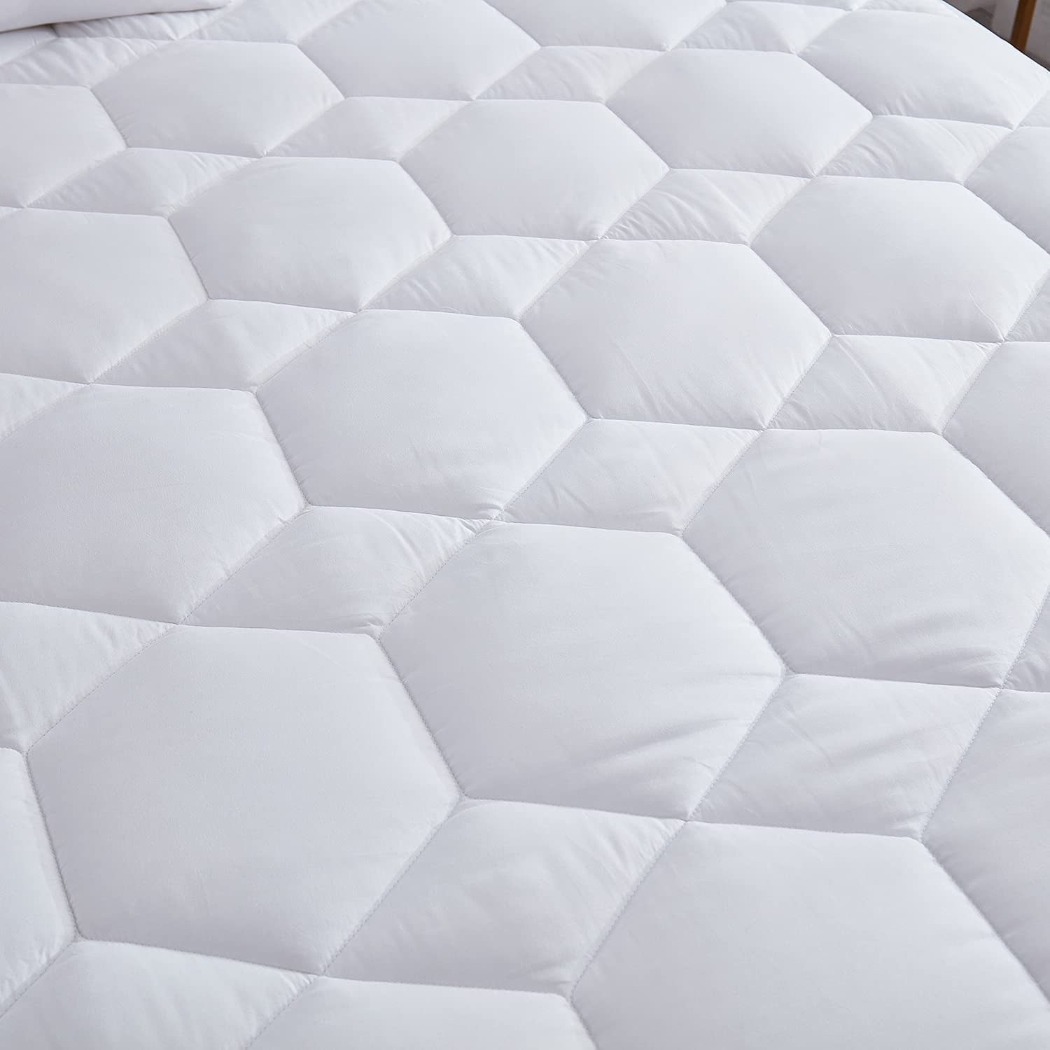 Gehannah California King Mattress Pad Soft Mattress Cover, Breathable Noiseless Quilted Fitted Mattress Protector with 8-21" Deep Pocket Mattress Topper