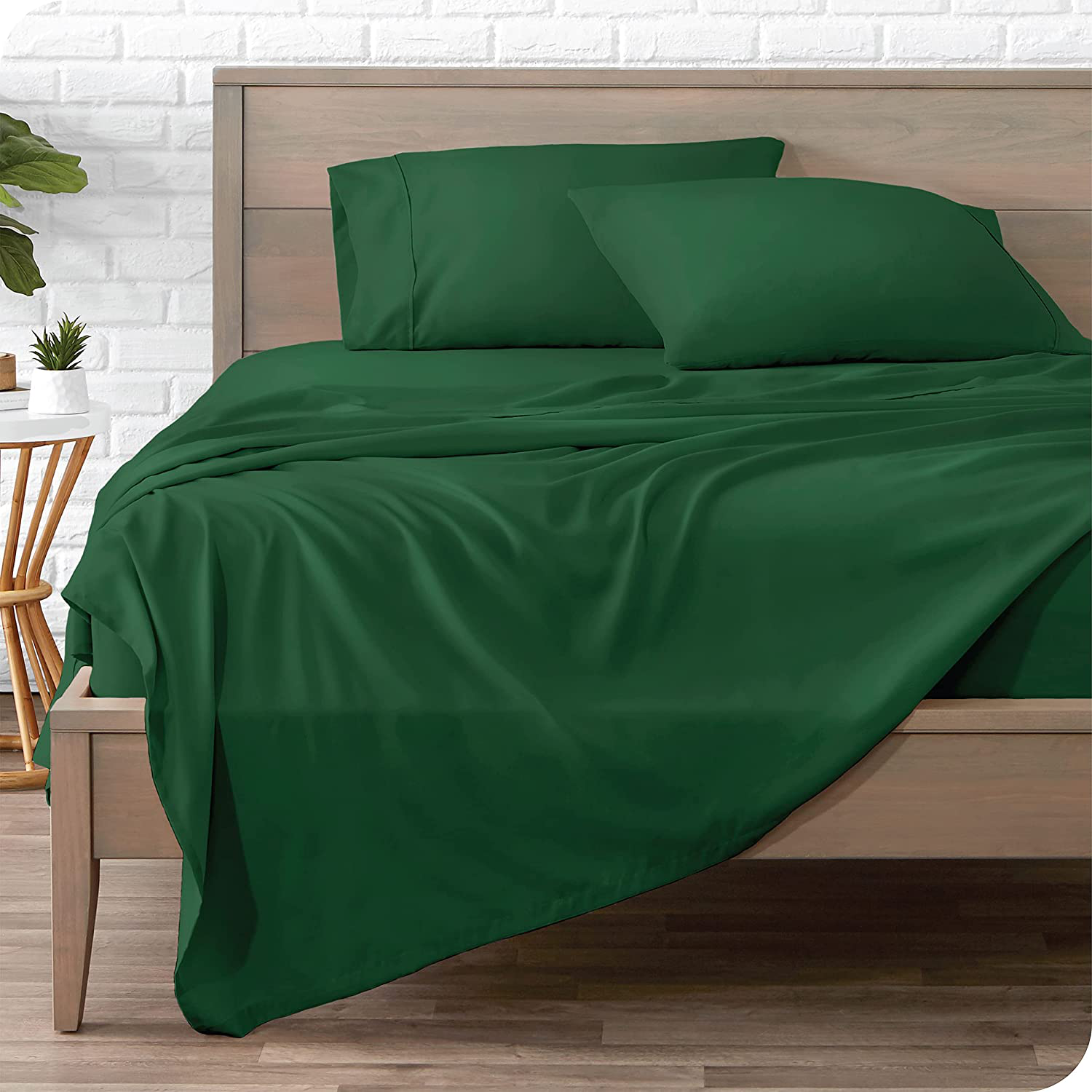 Bare Home Queen Sheet Set - 1800 Ultra-Soft Microfiber Queen Bed Sheets - Double Brushed - Queen Sheets Set - Deep Pocket - Bedding Sheets & Pillowcases (Queen, Forest Green)