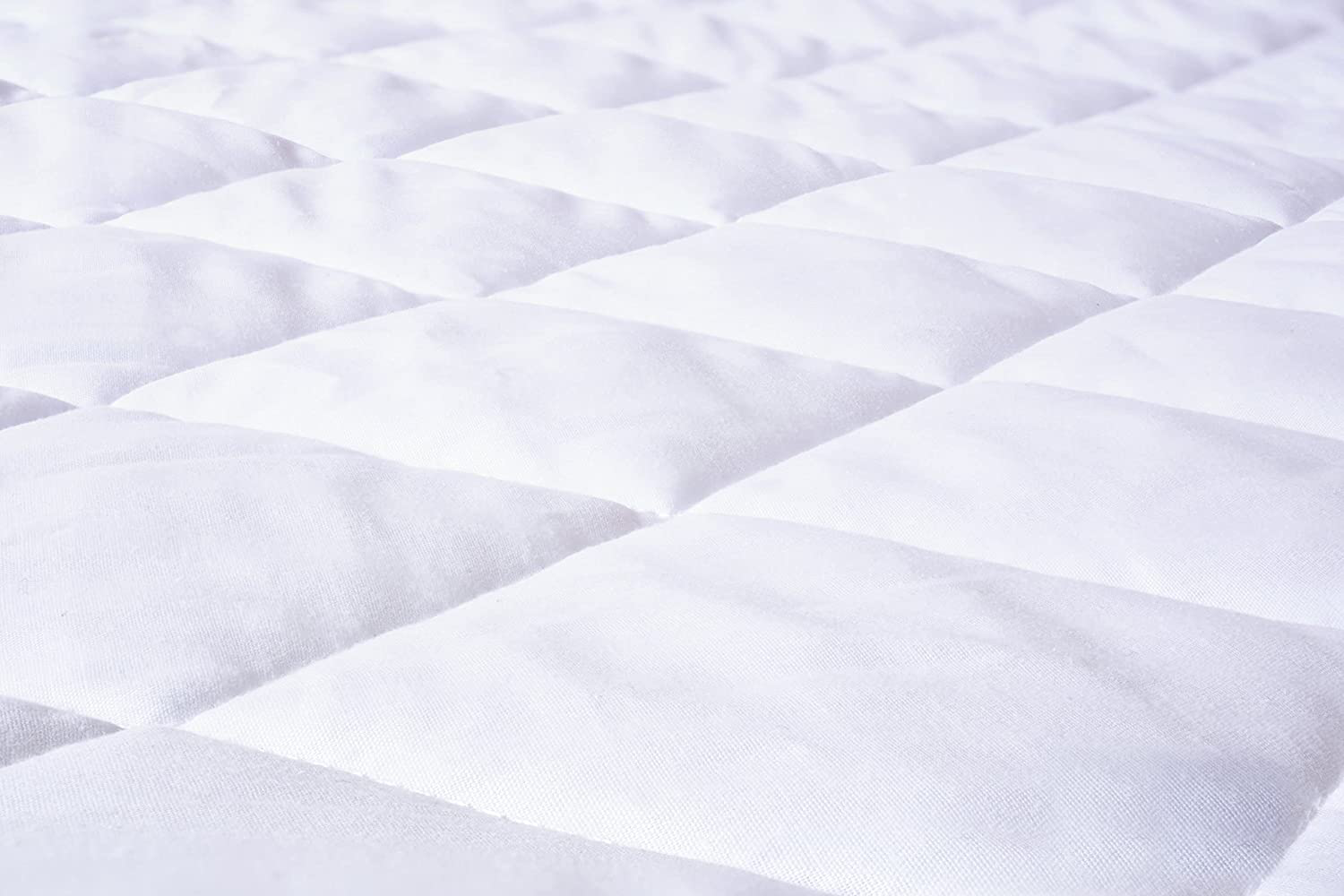 Abit Comfort Mattress cover, Quilted fitted mattress pad queen fits up to 20" deep hypoallergenic comfortable soft white cotton-poly