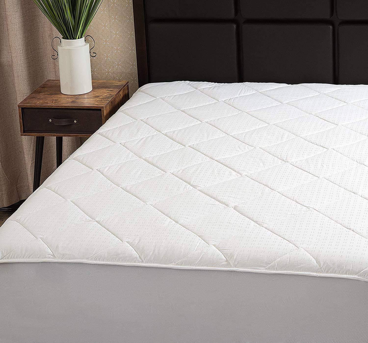 MAXI Twin Mattress Pad Topper Fitted | Down Alternative Mattress Cover, 100% Cotton Top, 300 TC Quilted | Highly Breathable, Full Coverage Bed Mattress Pad | Twin (39x75) Stretchable up to 14"