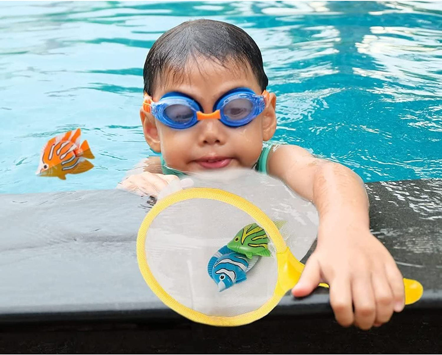 BLUE PANDA Swim Dive Toys, Kid Pool Games, 12 Fish Rings for Diving with Net (13 Pieces)