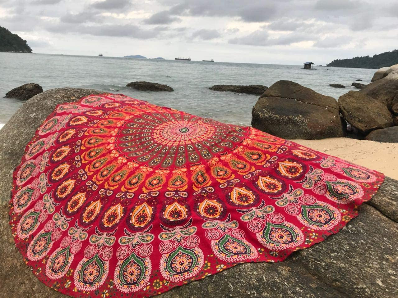 Round Beach Tapestry 