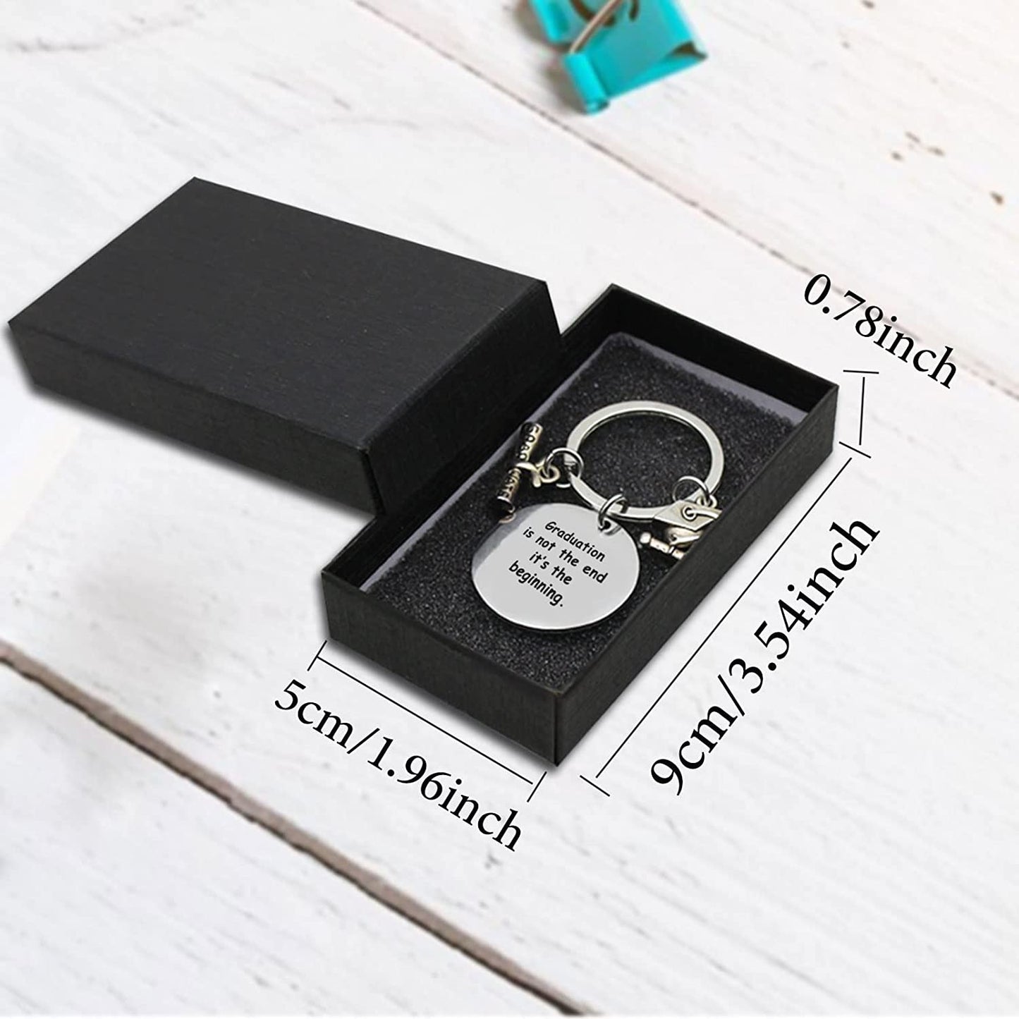 Graduation Keychain, Inspirational Graduation Gifts for Him Her Best Friends Class of 2022 Seniors Students