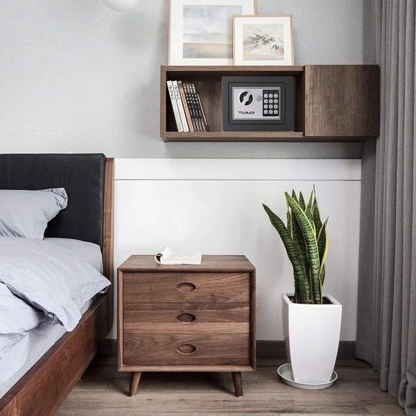 Fireproof Waterproof Safe, Includes 4 X AA Batteries